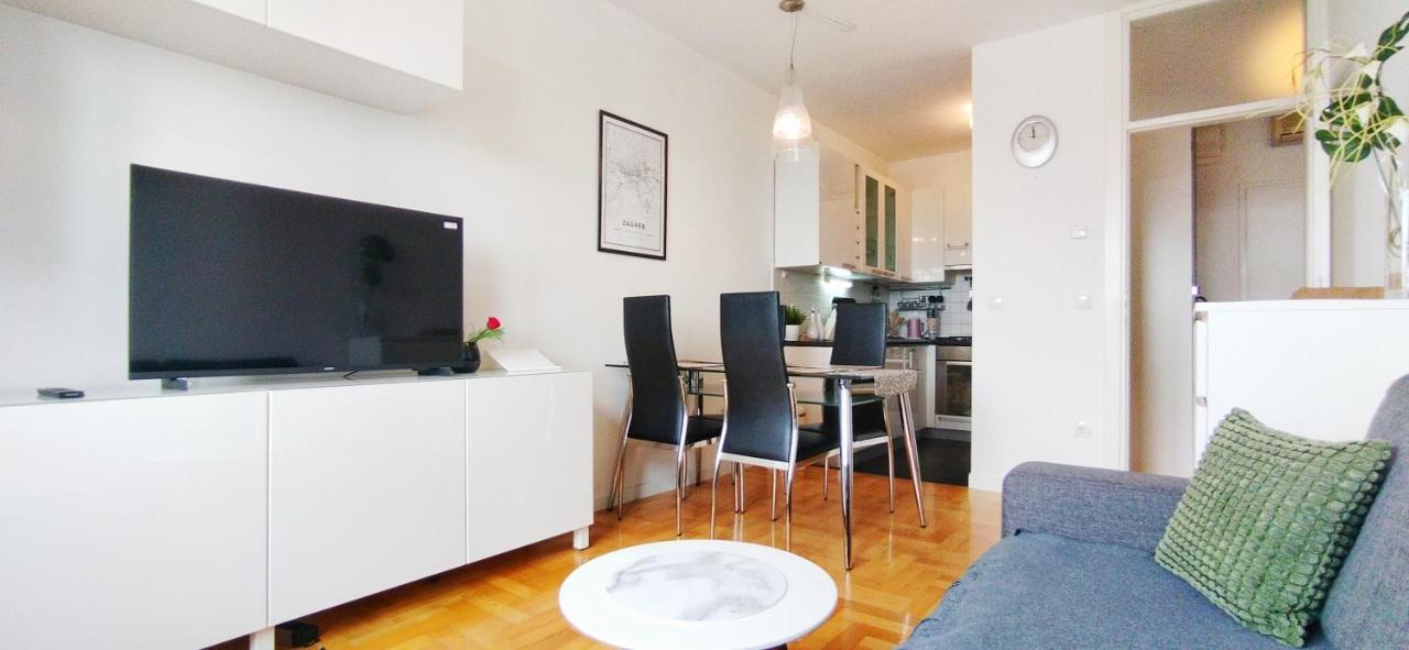 Fountain View Apartment ซาเกร็บ ภายนอก รูปภาพ